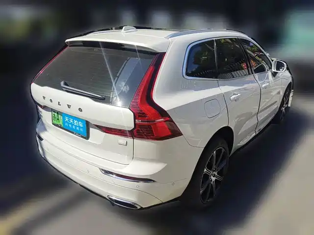 Volvo XC60 Plug-in Hybrid 2021 T8 E-Drive Hybrid Inscription Luxury — фото 2