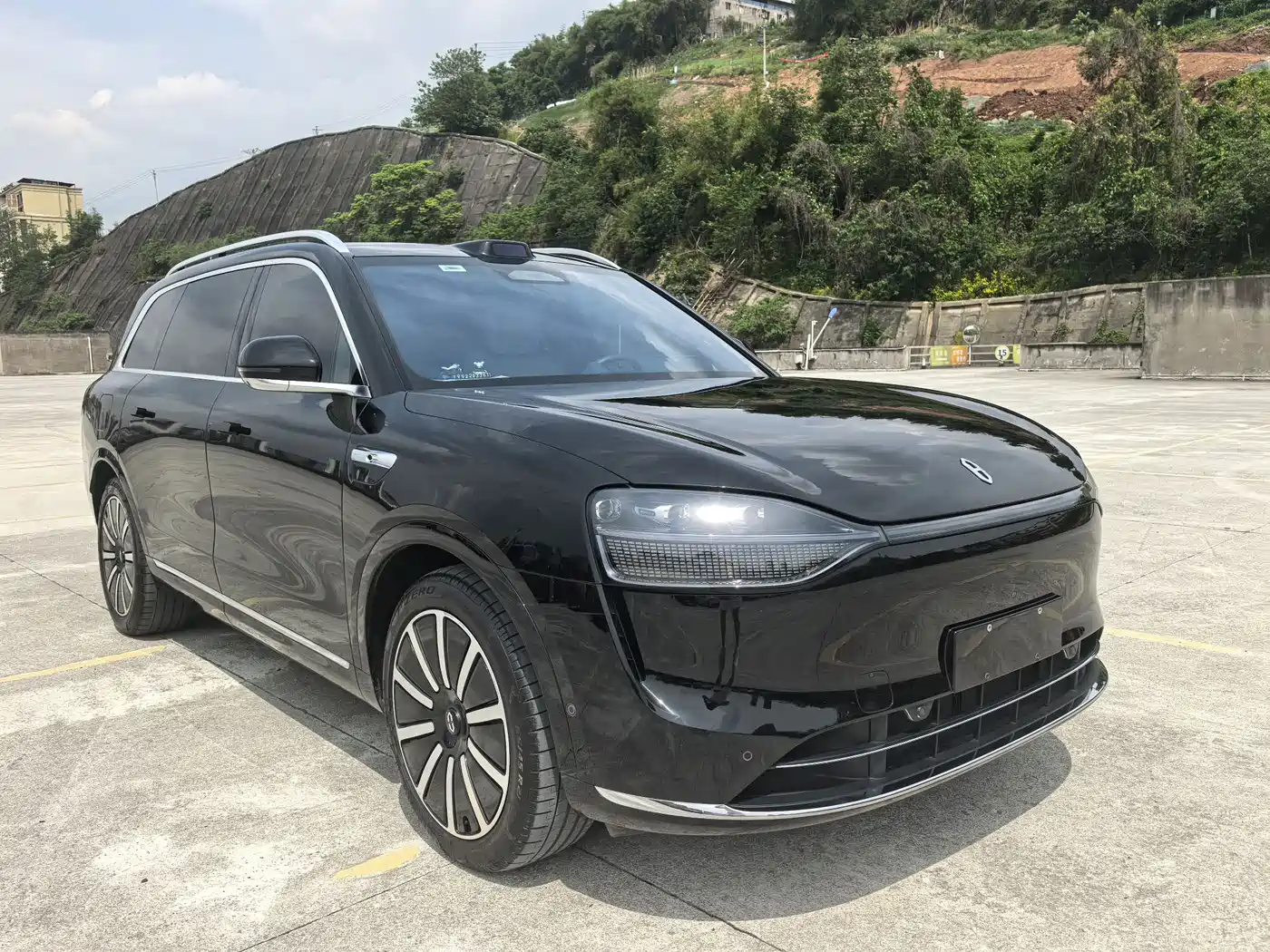 AITO Wenjie AITO M9 2024 Range Extender Ultra 52kWh 6-seater фото 2