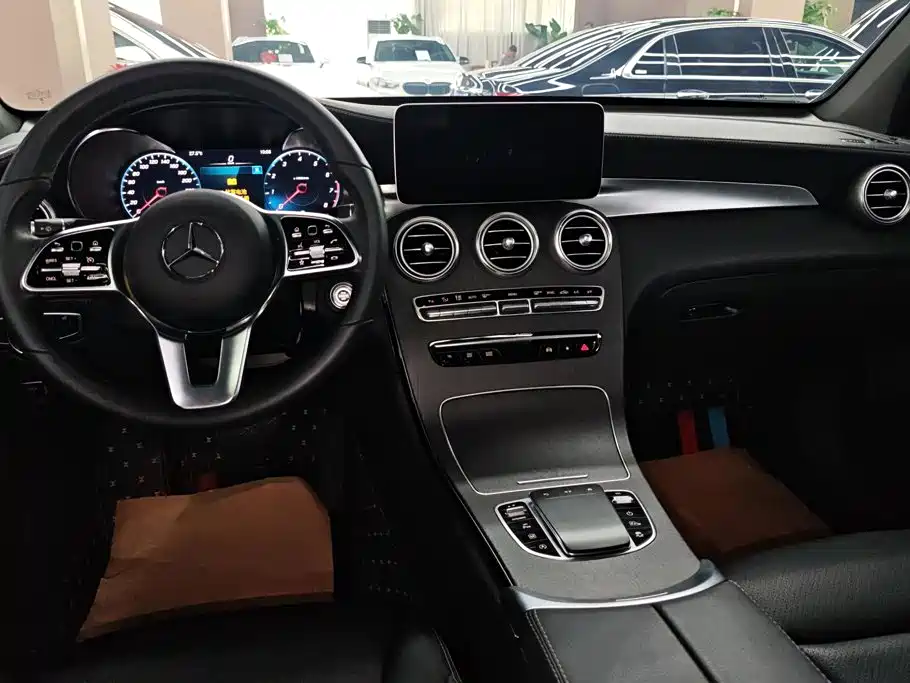 Mercedes-Benz GLC Coupe 2023 2023 Facelift GLC 300 4MATIC Coupe SUV