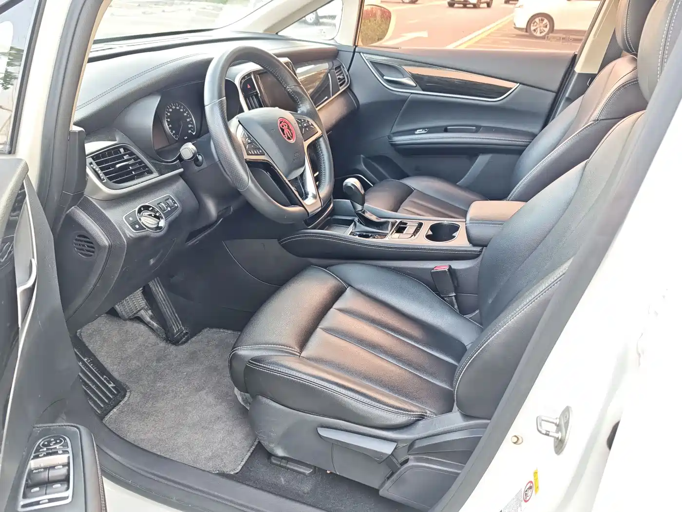 BYD Song MAX 2017 1.5T Auto Smart Luxury 7-Seater фото 12