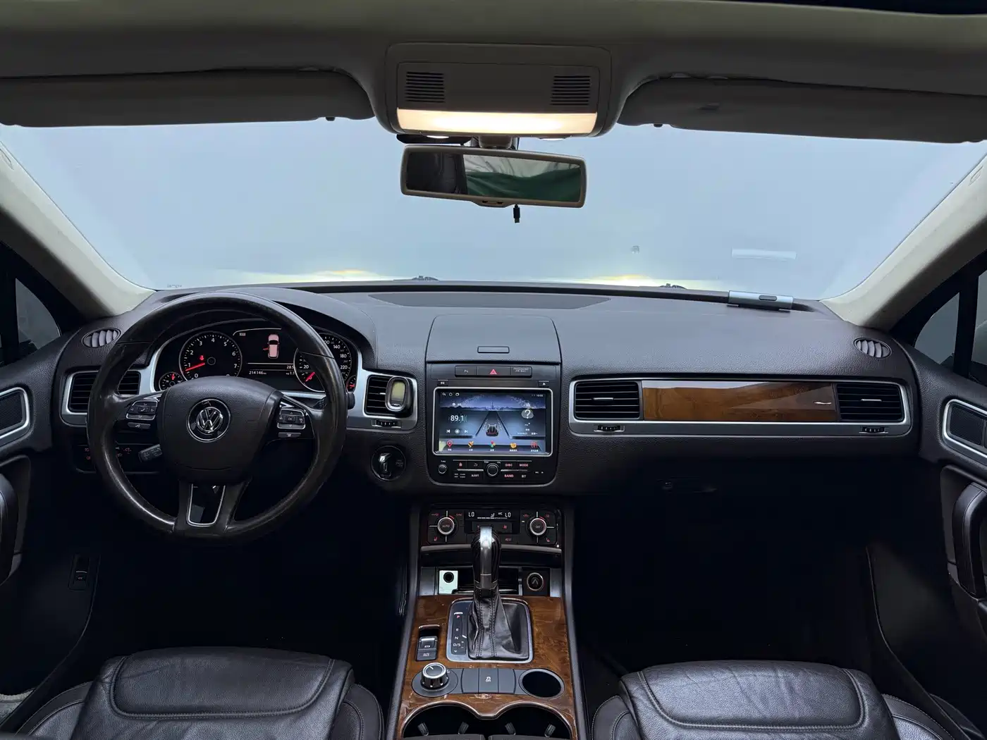 Volkswagen Touareg 2015 2011 3.0TSI Standard