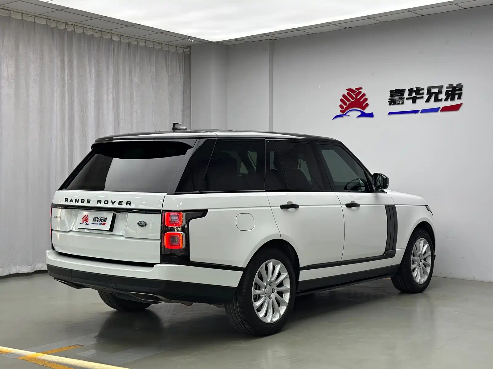 Фото 8 - Land Rover Range Rover