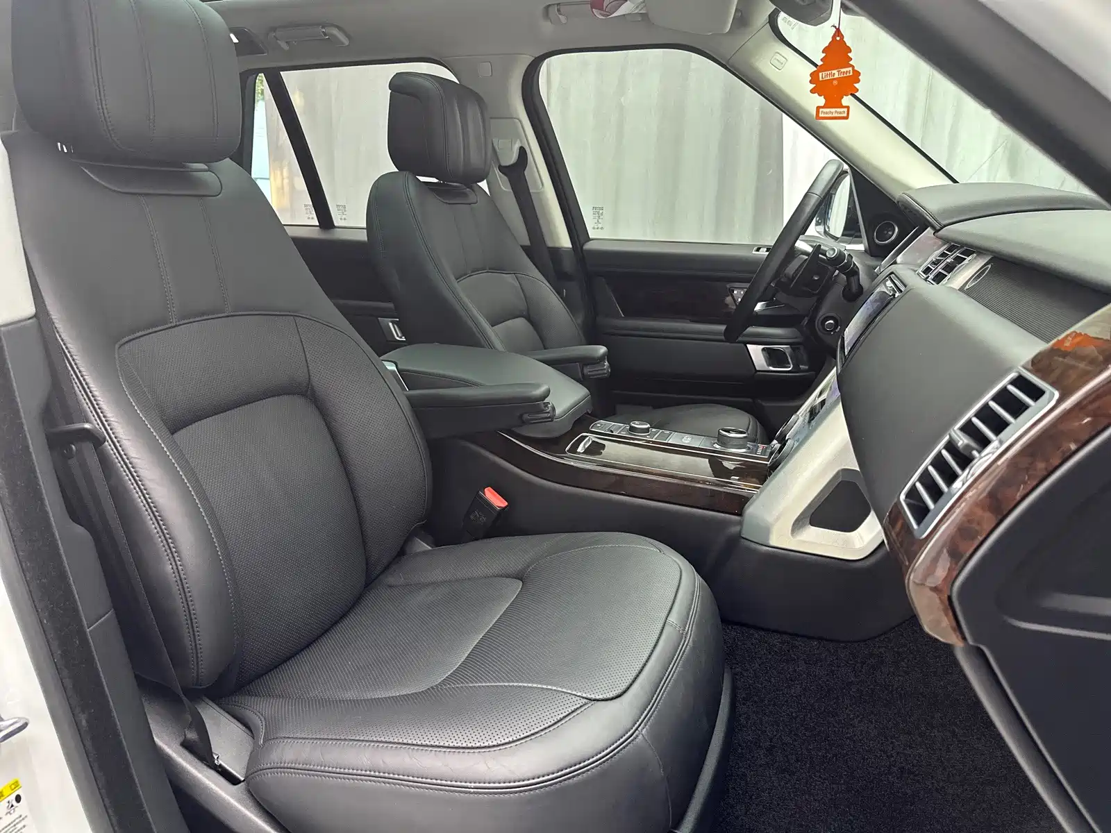 Фото 42 - Land Rover Range Rover