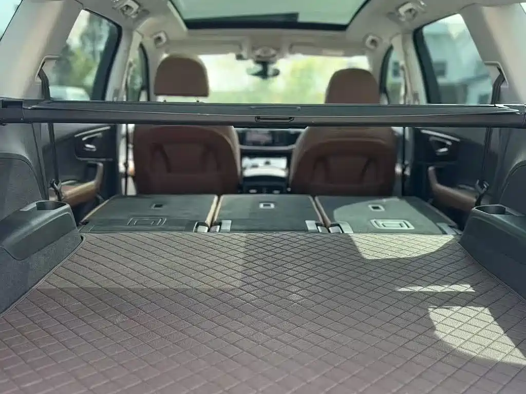 Photo 8 - Audi Q7