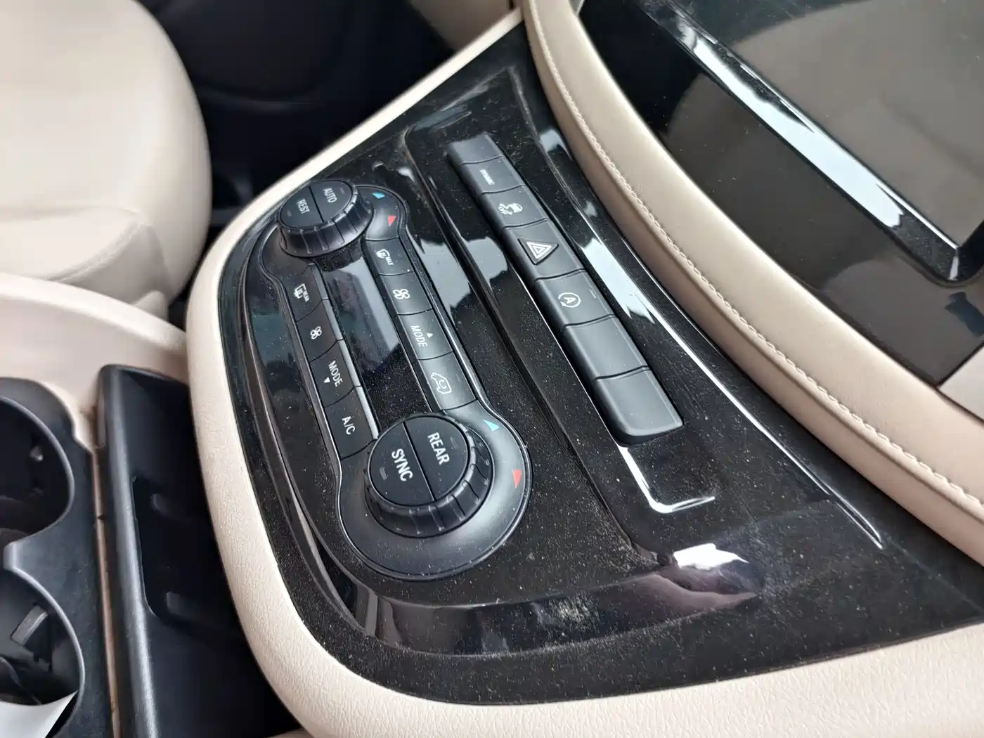 Mercedes-Benz Vito 2021 2.0T Elite 7-Seater фото 9