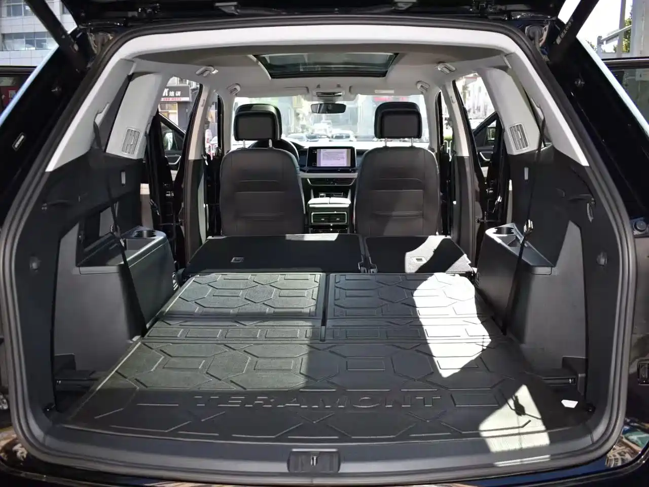 Фото 9 - Volkswagen Teramont