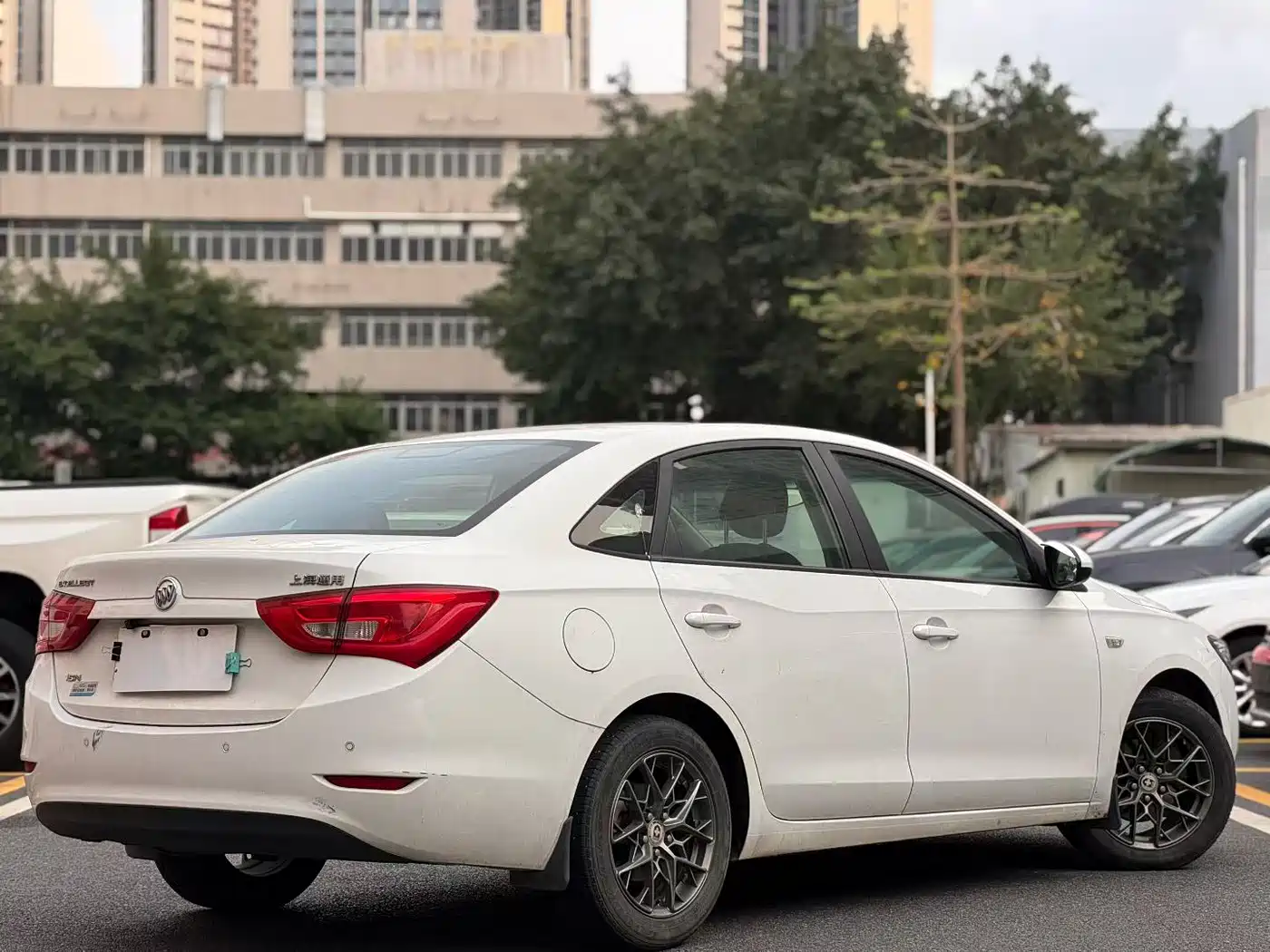 Buick Excelle 2015 15N Automatic Luxury фото 3