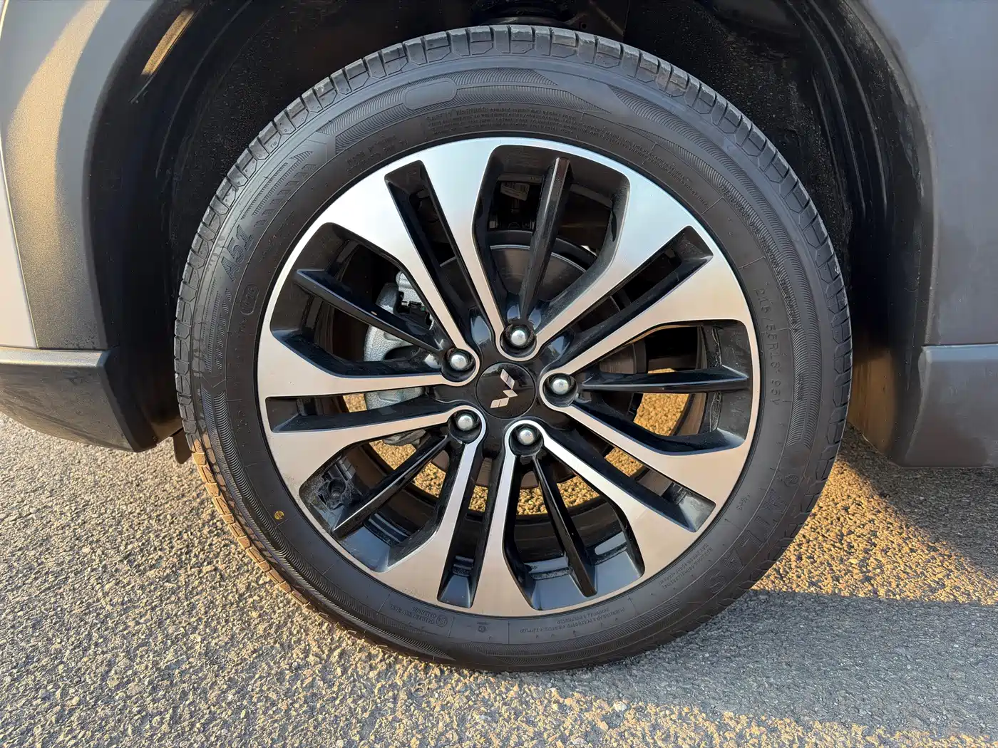 Wuling Motors Starlight 560 2026 2025 Model Gasoline Version 5-seater