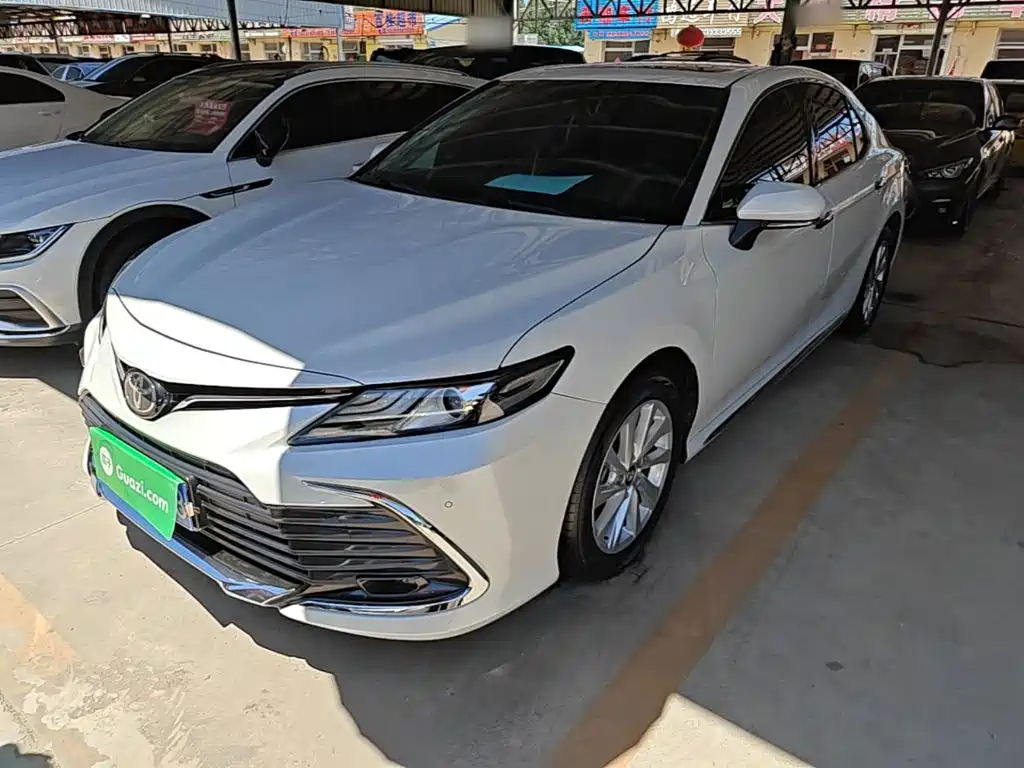 TOYOTA CAMRY 2024