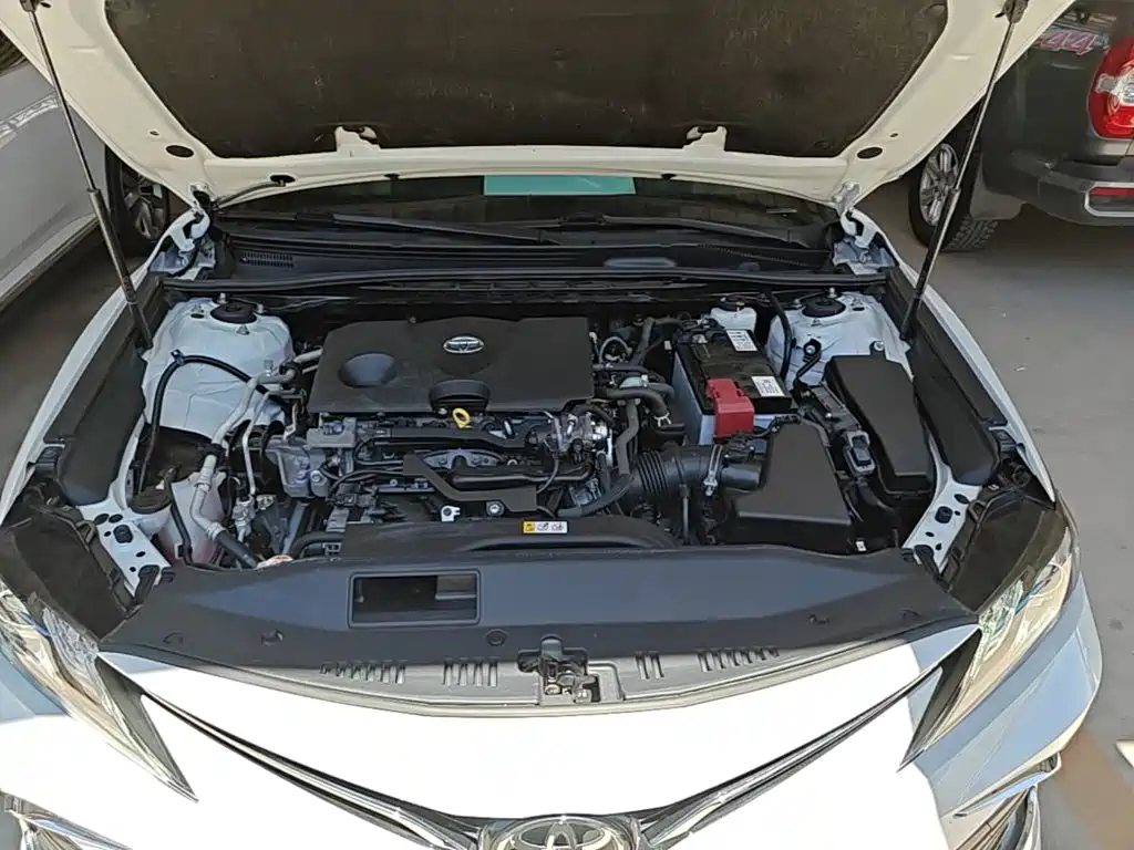 TOYOTA CAMRY