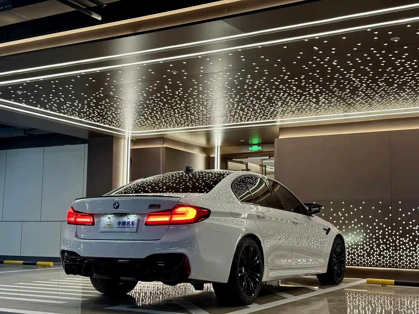 BMW M5 2018 M5 фото 28
