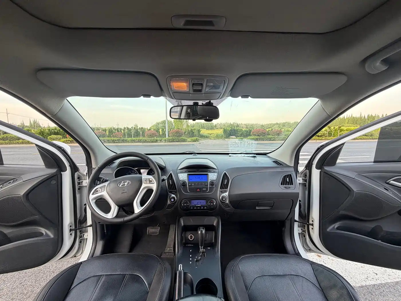 Hyundai Beijing Hyundai ix35 2013 2.0L Auto 2WD Smart GLS China IV фото 5