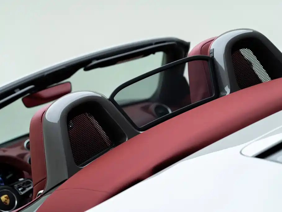 Photo 7 - Porsche 718