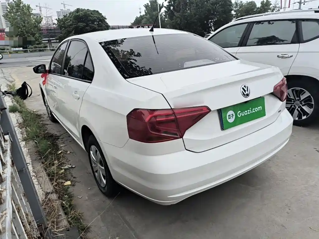 Volkswagen Jetta 2017 1.5L Manual Fashion фото 5