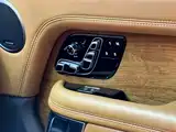 Photo 14 - Land Rover Range Rover