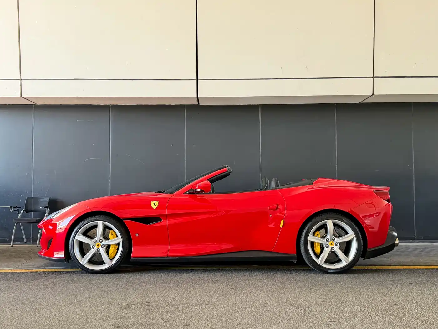 Ferrari Portofino 2019 2018 Model 3.9T