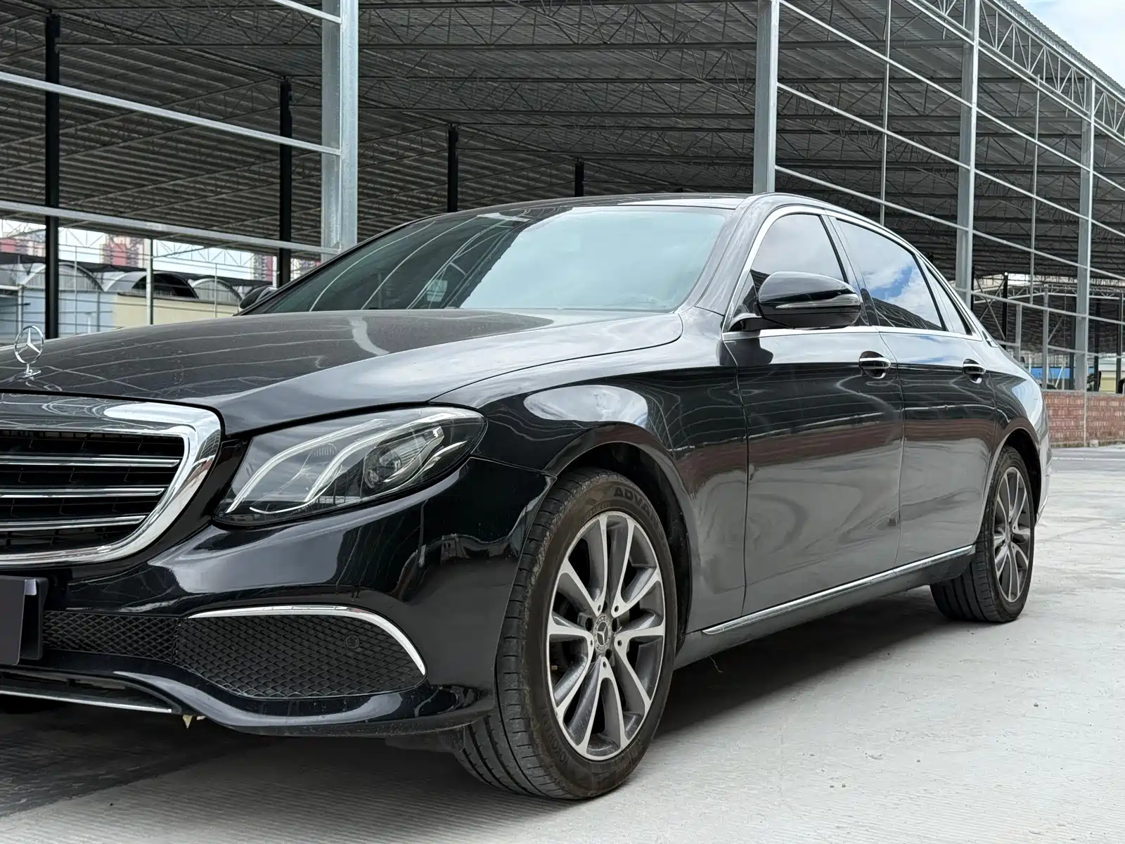 Фото 13 - Mercedes-Benz E-Class