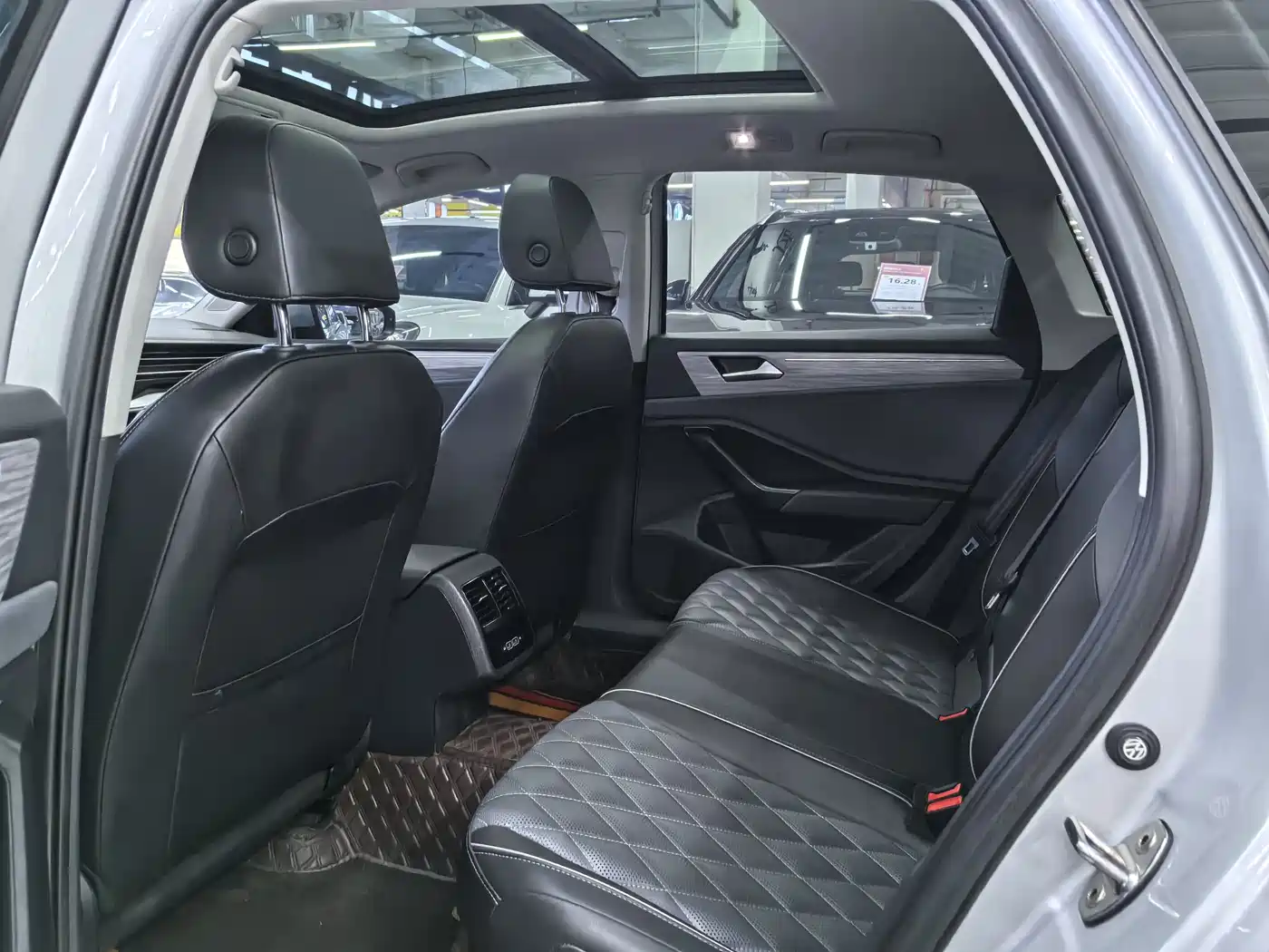 Volkswagen Sagitar 2024 300TSI DSG Surpass Edition фото 8