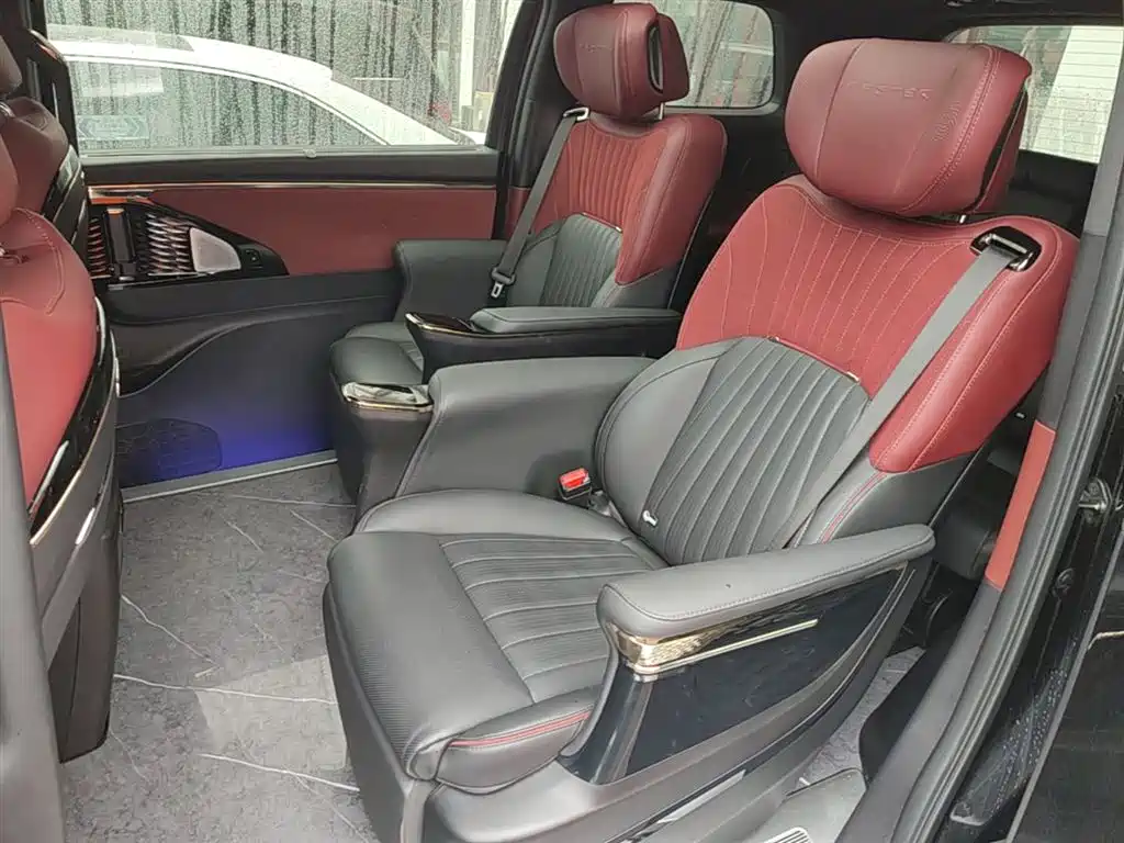 GAC Trumpchi Trumpchi M8 2023 Model Master Series 400T Flagship Edition фото 17