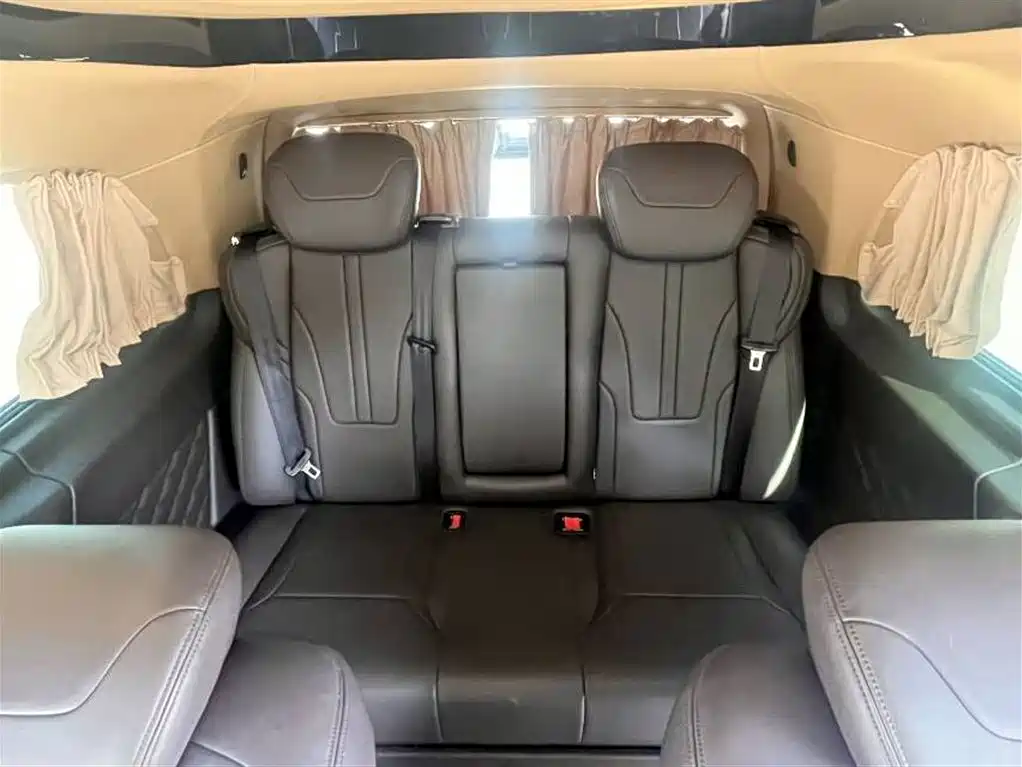 Mercedes-Benz Vito 2021 2.0T Business Edition 7-seater фото 12