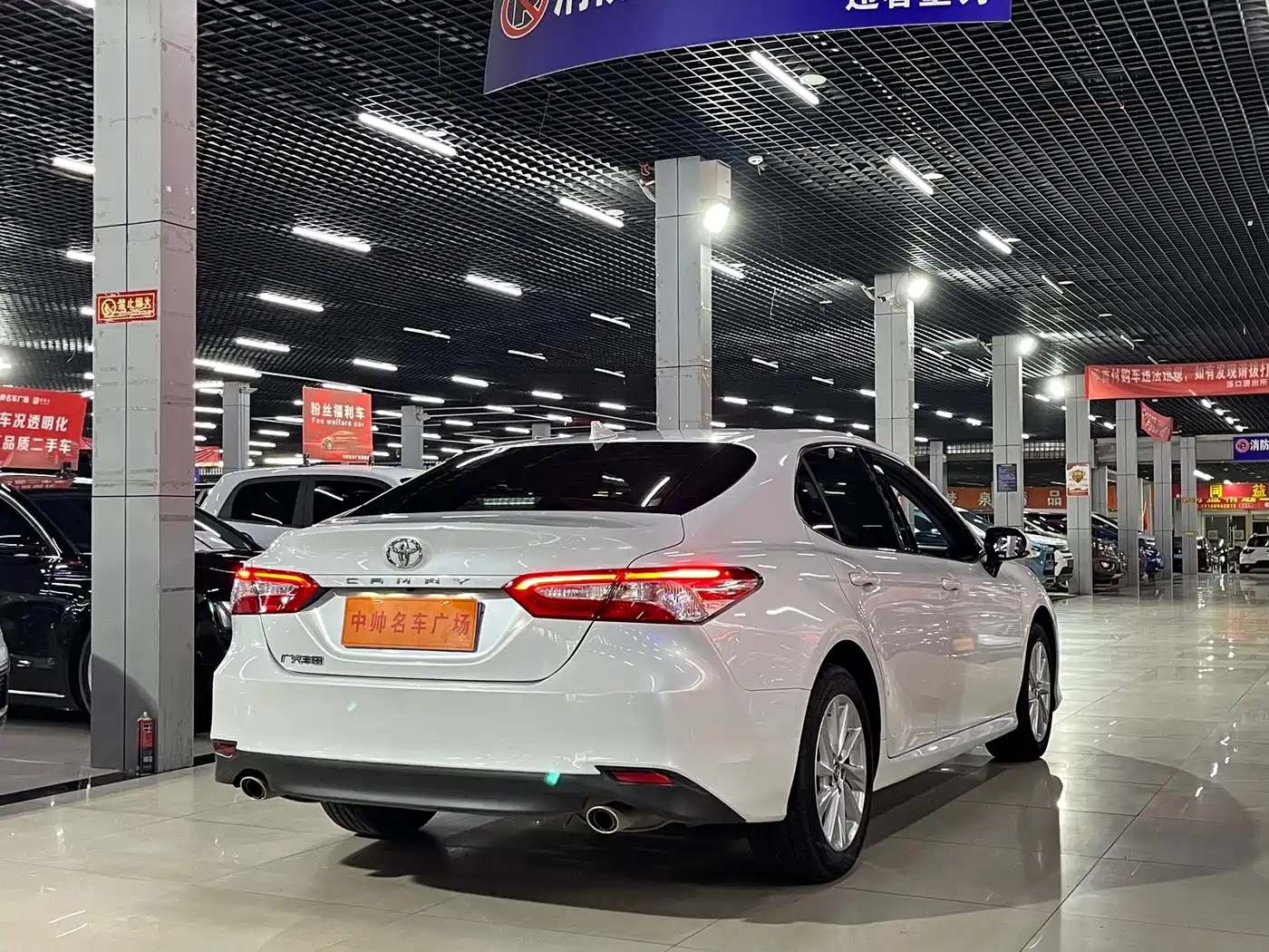 Toyota Camry 2023 2.0GVP Leading Edition фото 6