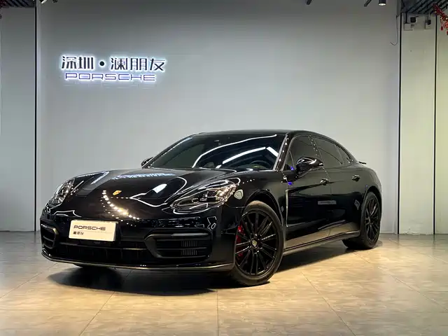 Фотография PORSCHE PANAMERA