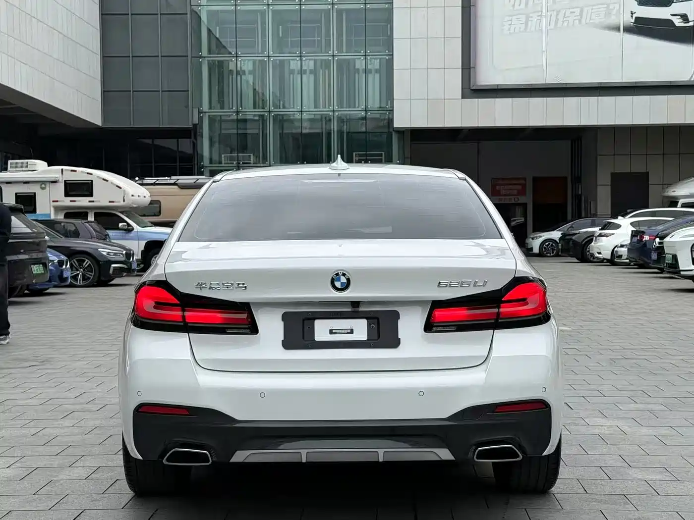 BMW 5 SERIES