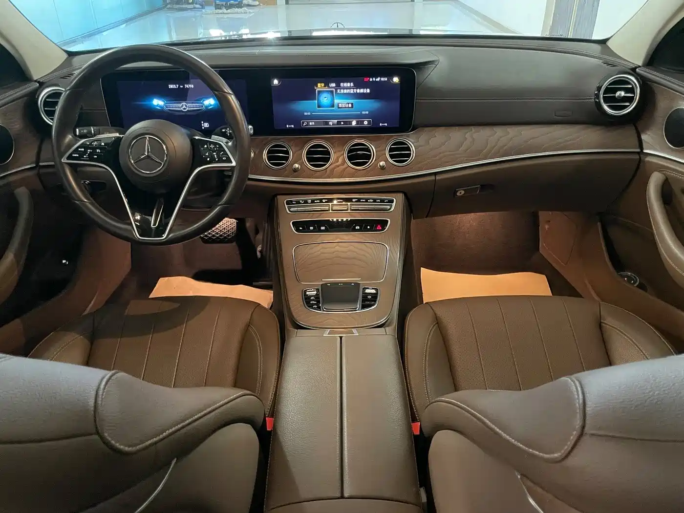 MERCEDES-BENZ E-CLASS