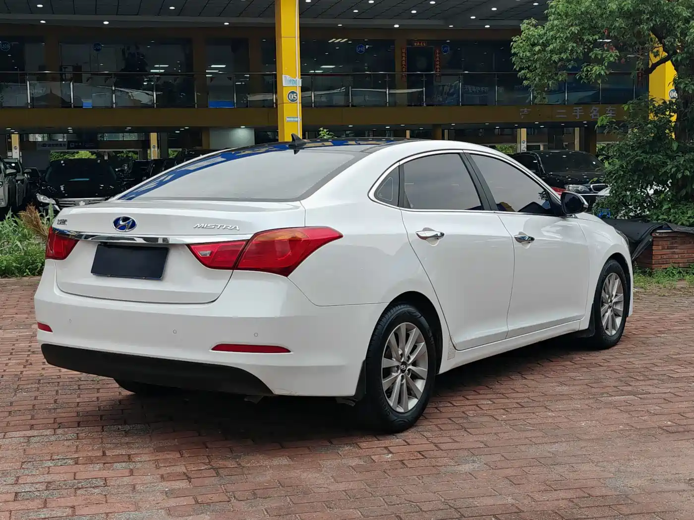 Hyundai Mistra 2014 1.8L Auto Smart GLS фото 13
