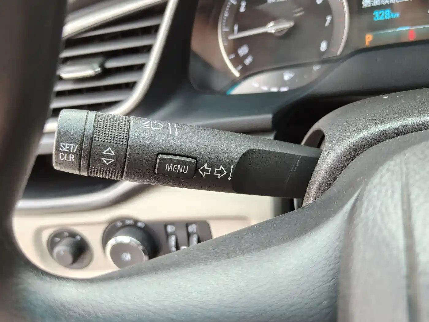 Buick Excelle 2016 15N Automatic Elite фото 10