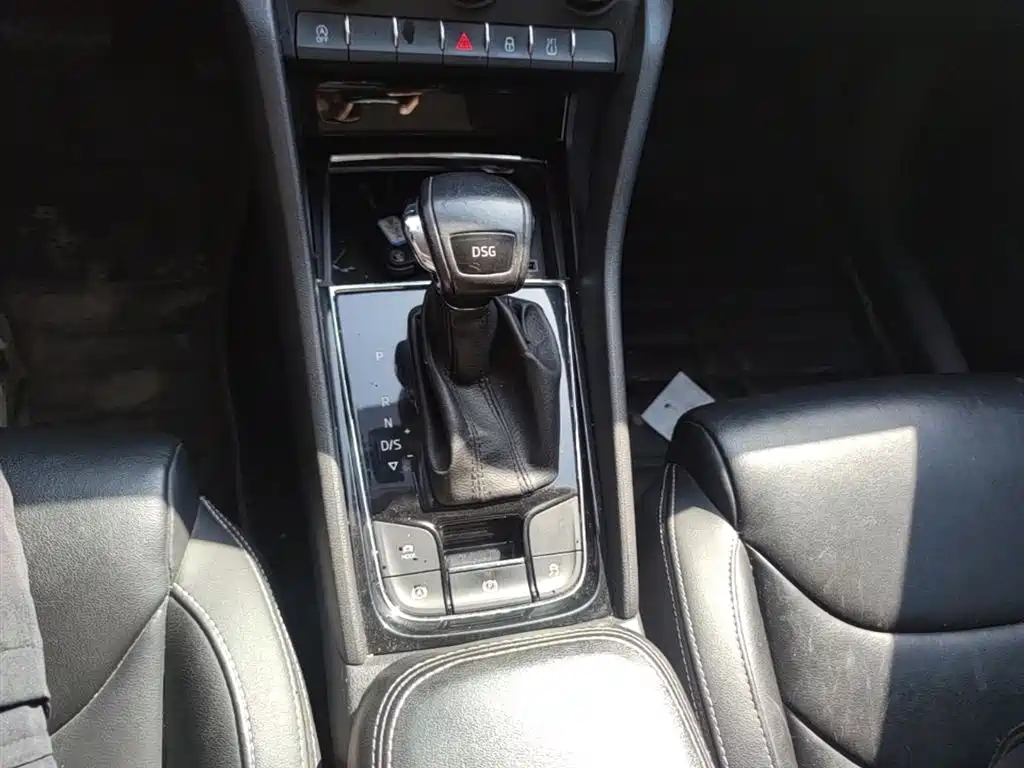 Škoda Kodiaq 2018 TSI330 7-seat FWD Luxury Premium фото 14