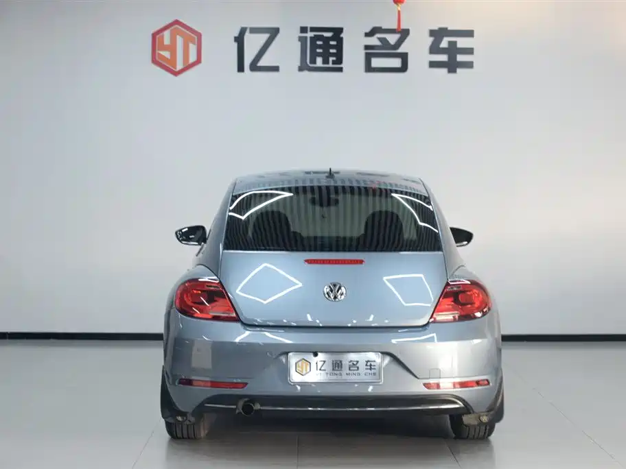 Volkswagen Beetle 2018 180TSI Trend Joy Edition фото 19