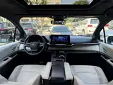 Фото 10 - Toyota Granvia