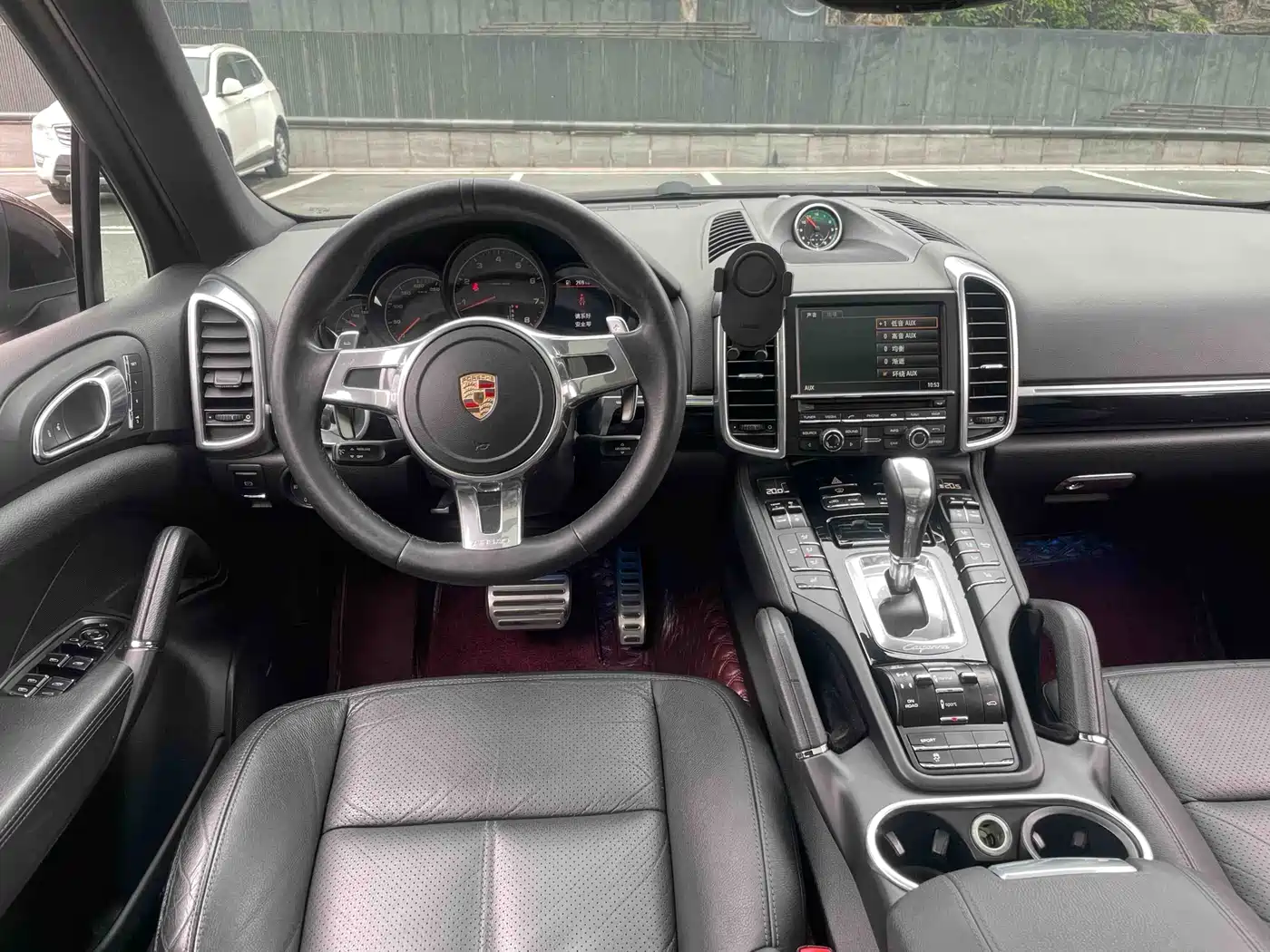 Porsche Cayenne 2014 Cayenne Platinum Edition 3.0T фото 10