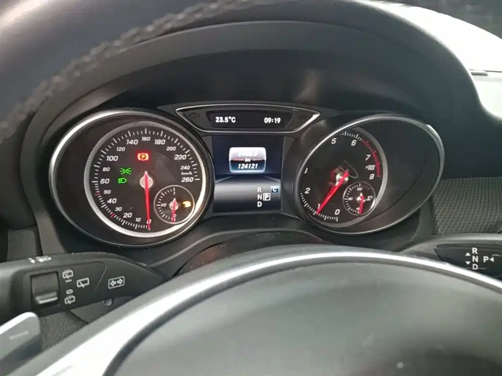 Mercedes-Benz GLA 2019 GLA 200 Dynamic фото 12