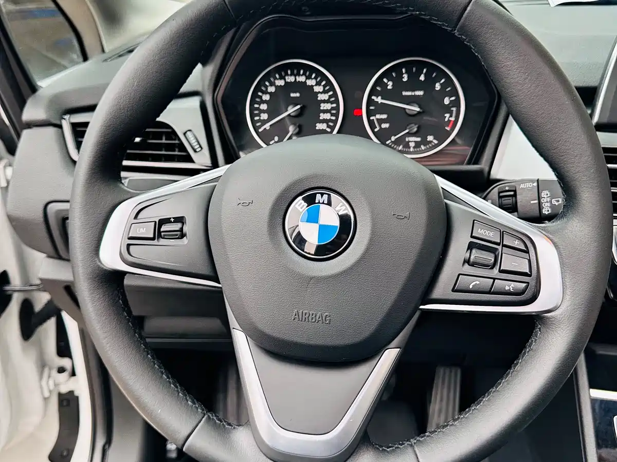 BMW 2 Series Touring 2016 2016 218i Fashion Model