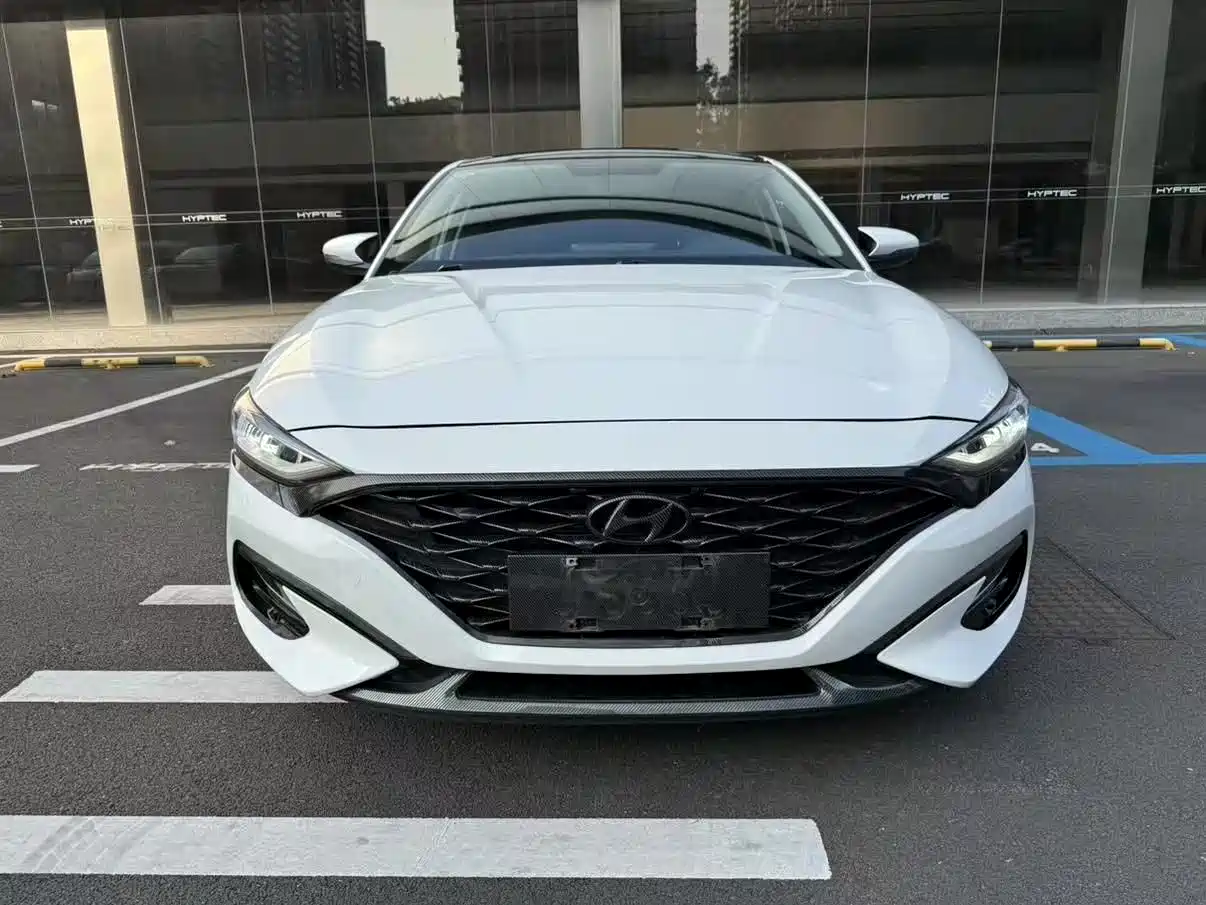 Hyundai Fista 2019 280TGDi Smart Speed Edition China VI фото 2