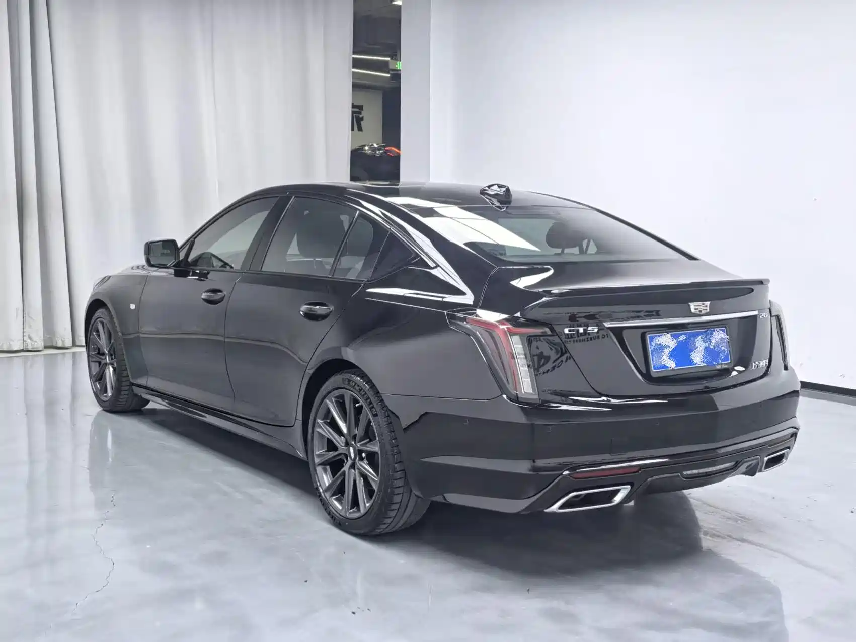 Фото 6 - Cadillac CT5