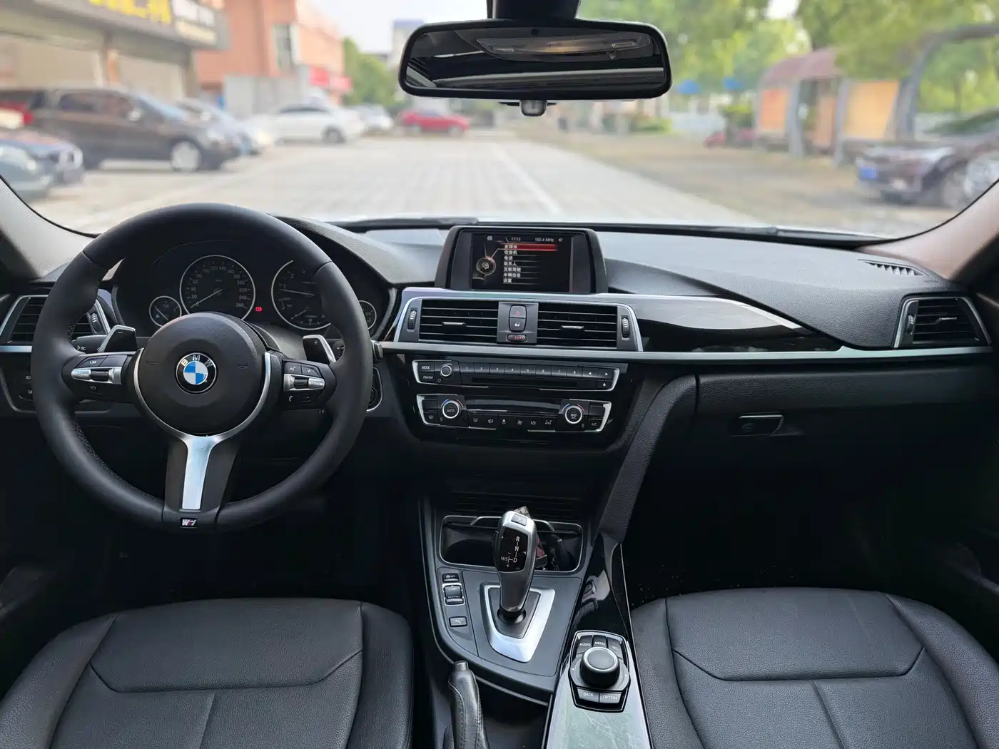 BMW 3 Series 2017 320Li Fashion фото 5