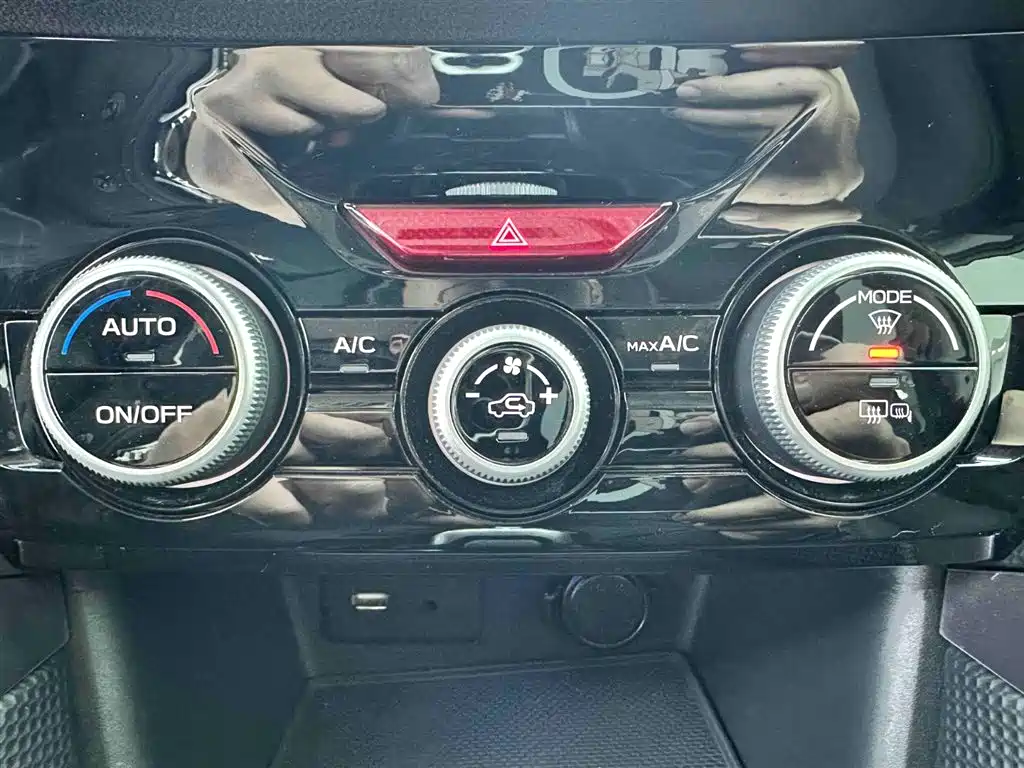 SUBARU FORESTER