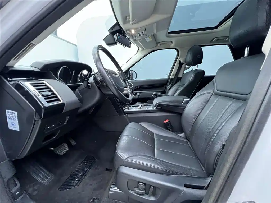 Land Rover Discovery 2017 3.0 SC V6 SE фото 17