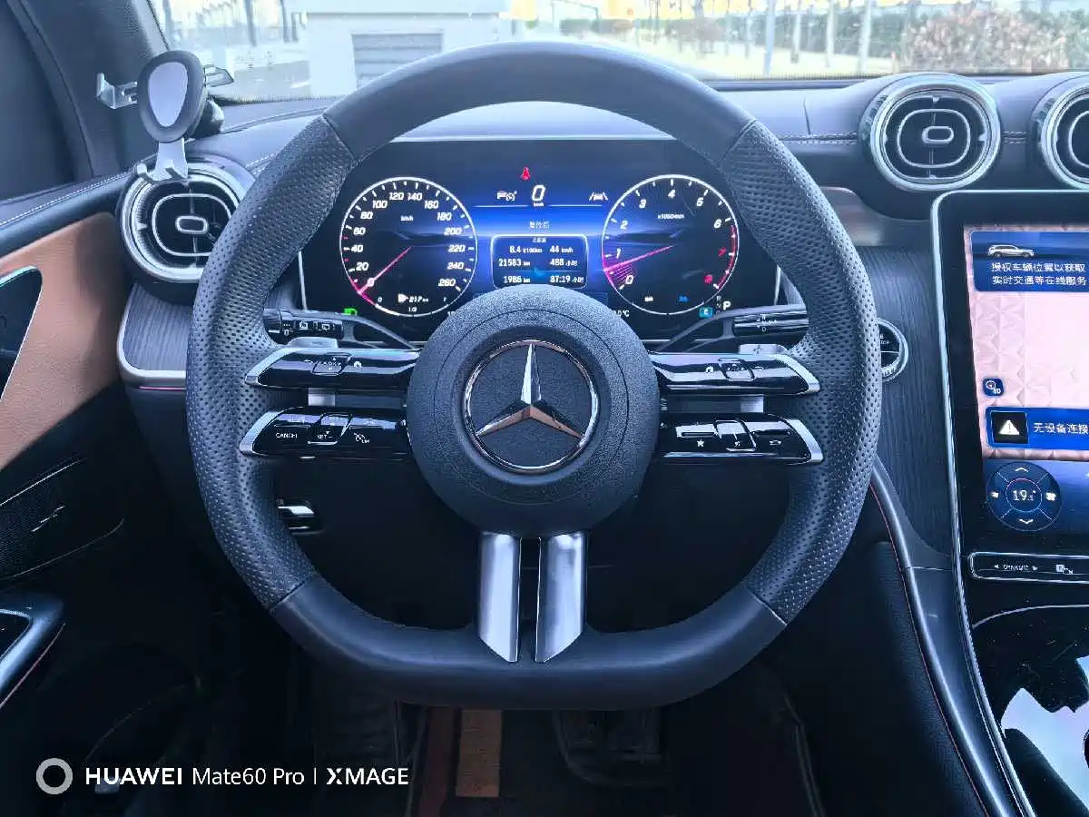 Mercedes-Benz GLC 2025 Model Year GLC 260 L 4MATIC Luxury фото 17