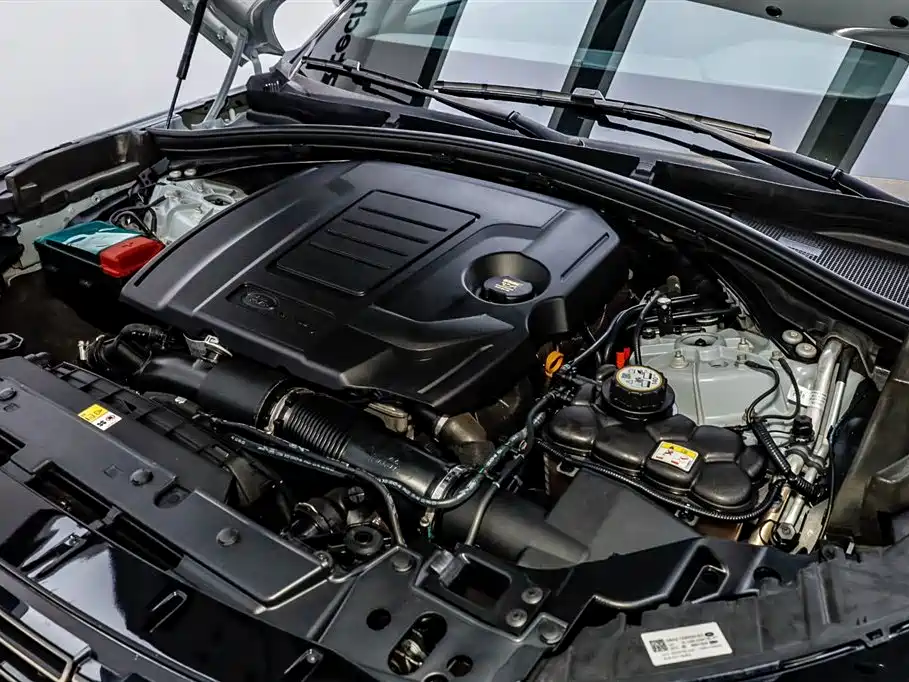 Land Rover Range Rover Velar 2024 Dynamic SE фото 34