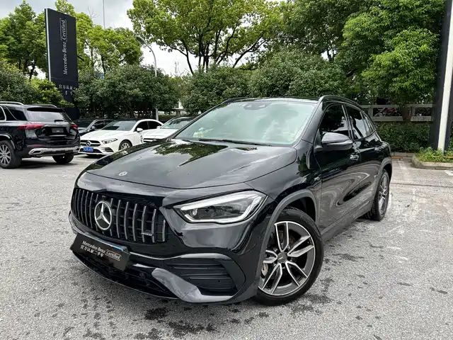 Mercedes-Benz GLA AMG 2021 AMG GLA 35 4MATIC — фото 1