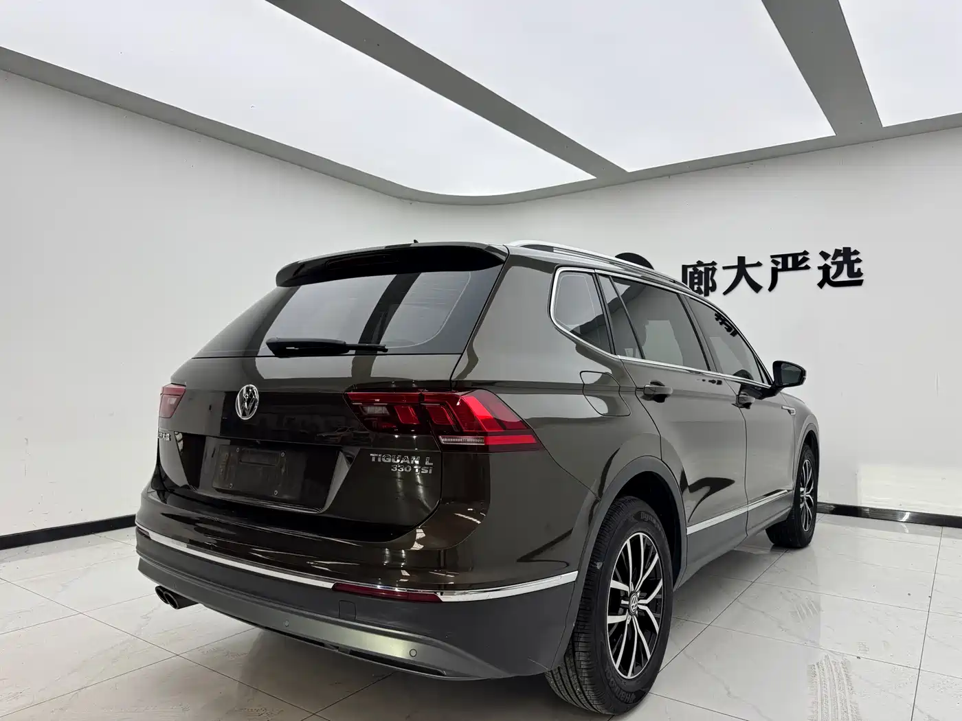 Volkswagen Tiguan L 2017 330TSI Automatic 2WD Comfort Edition фото 6
