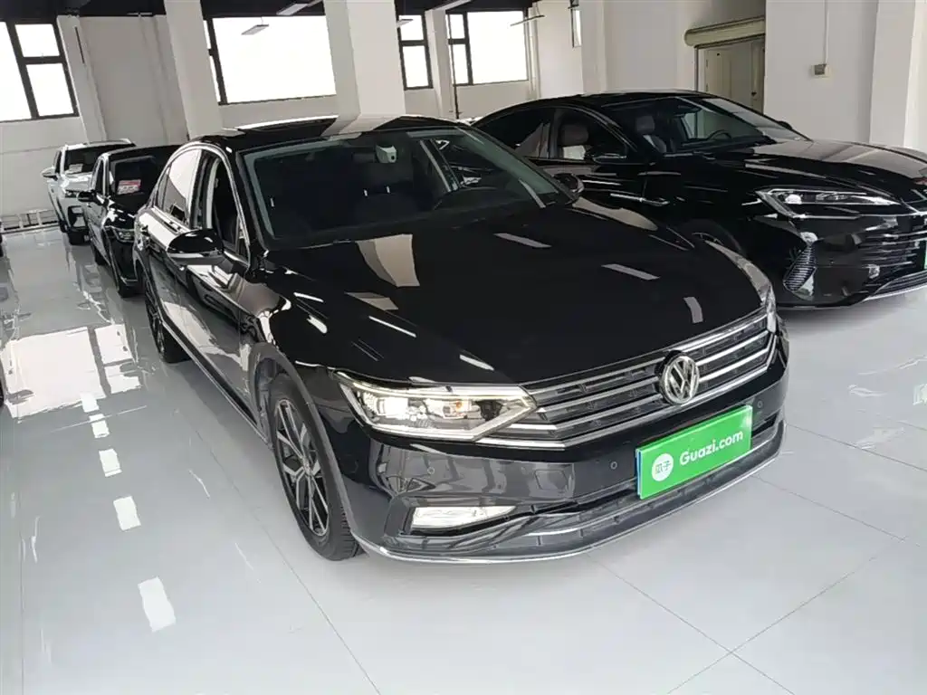 Volkswagen Magotan 2020 330TSI DSG Leading фото 4