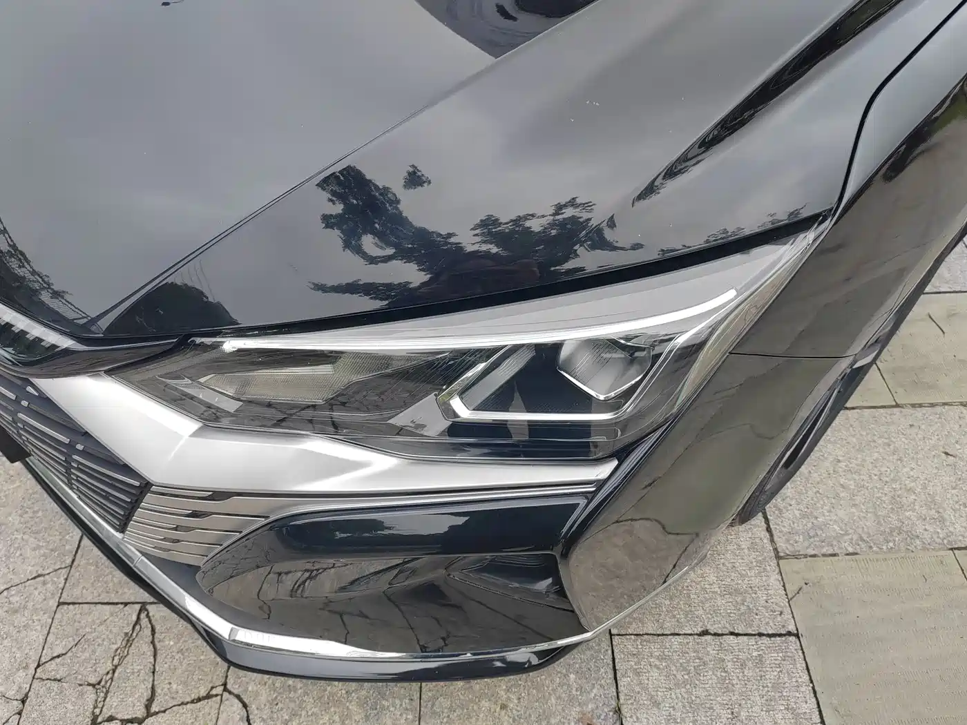DONGFENG FENGSHEN YI HYUN MAX