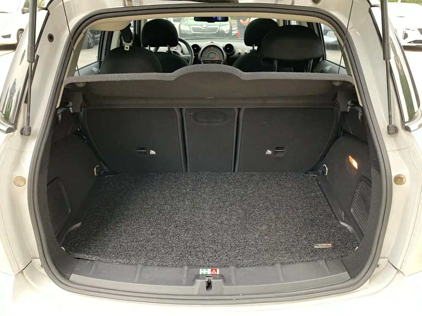 MINI COUNTRYMAN 2014 2014 1.6L COOPER Fun