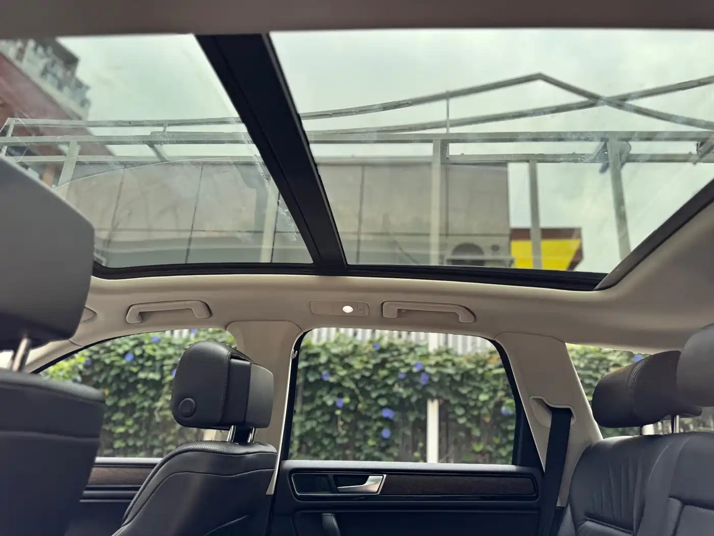 Volkswagen Touareg 2017 3.0TSI Explorer Edition фото 14