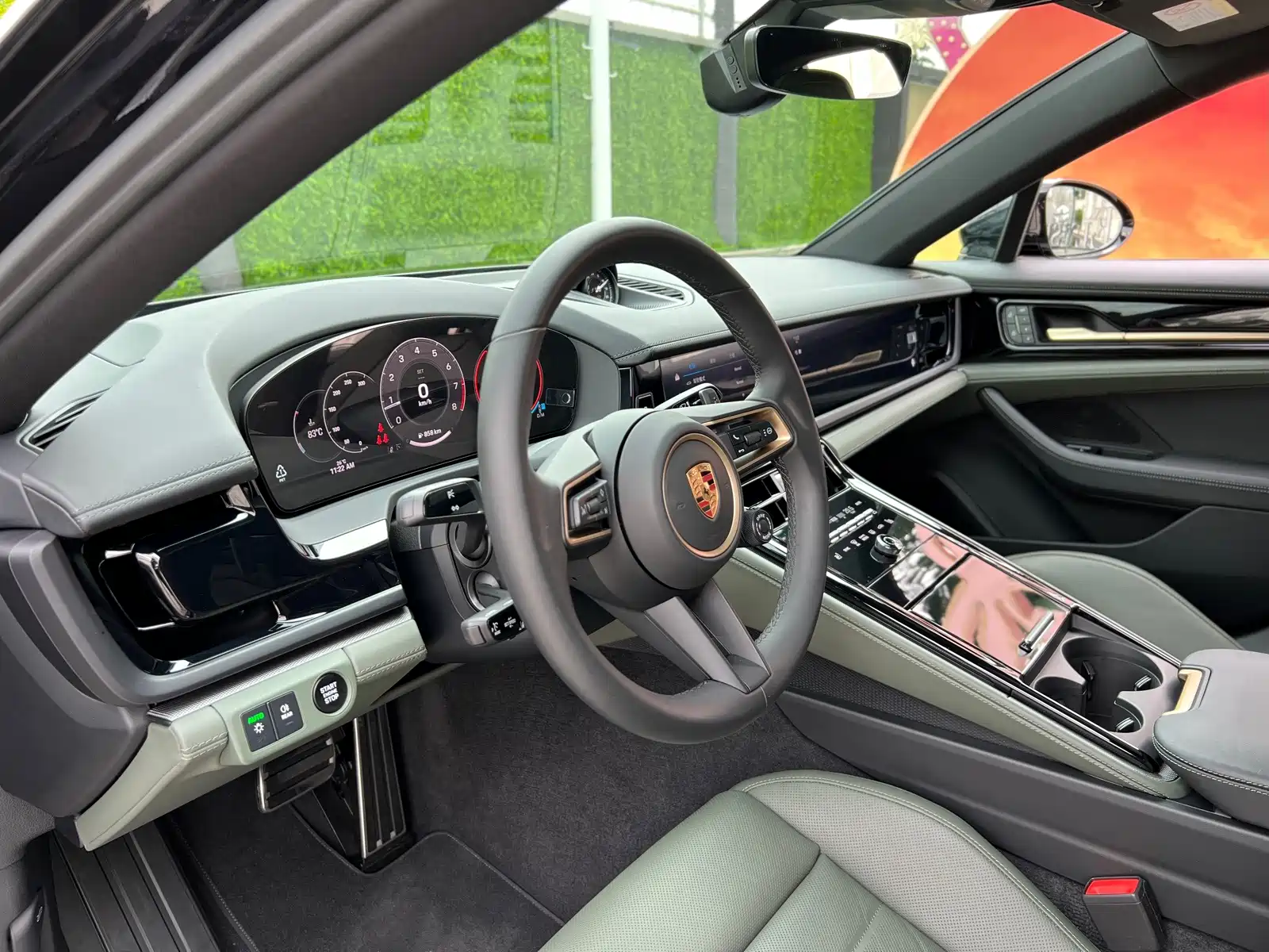 صورة 10 - Porsche Panamera